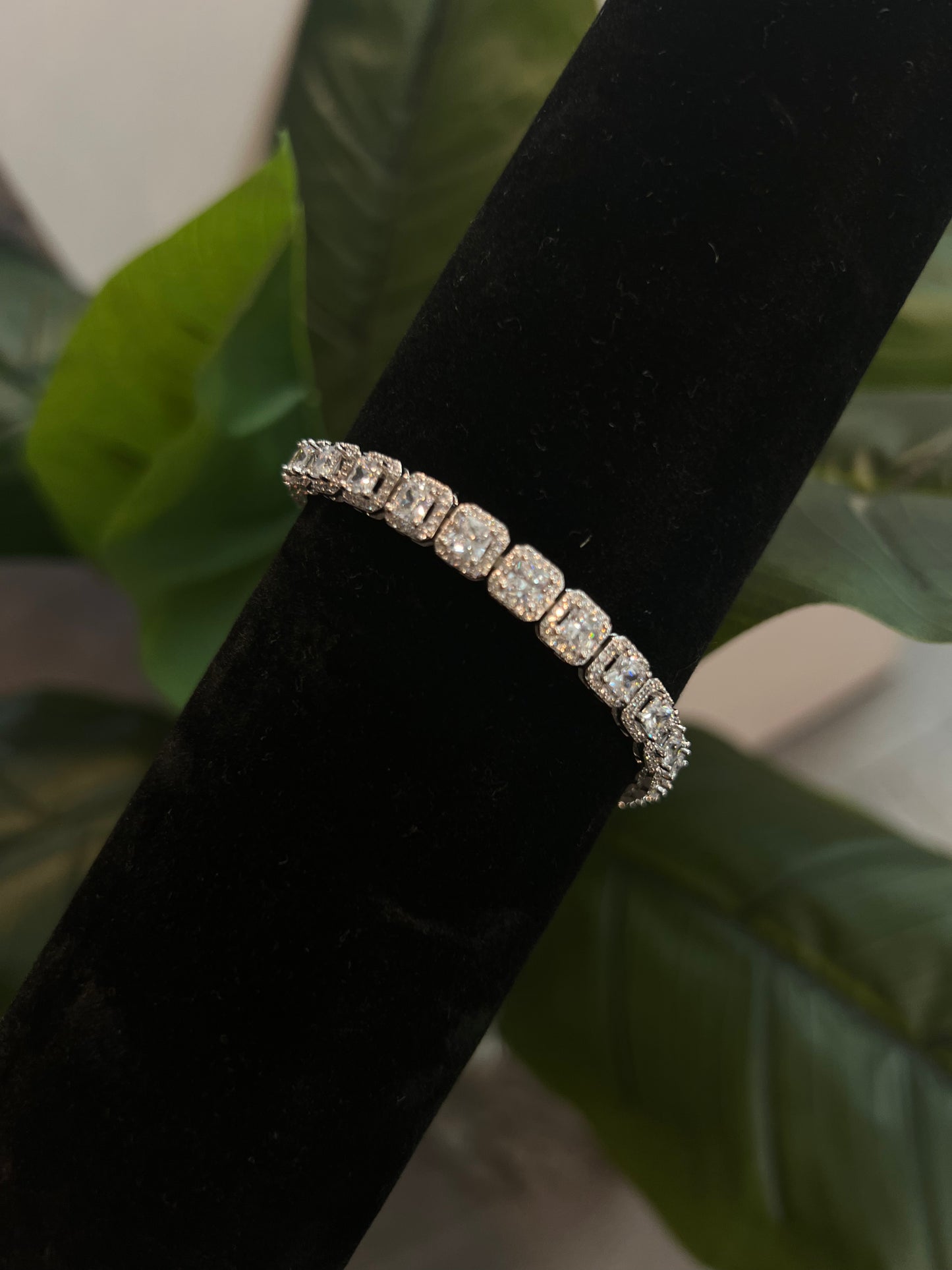 Princess Cut- bracelet